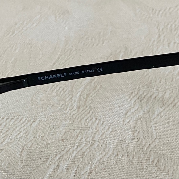 Chanel crystal CC Logo Sunglasses main image 14